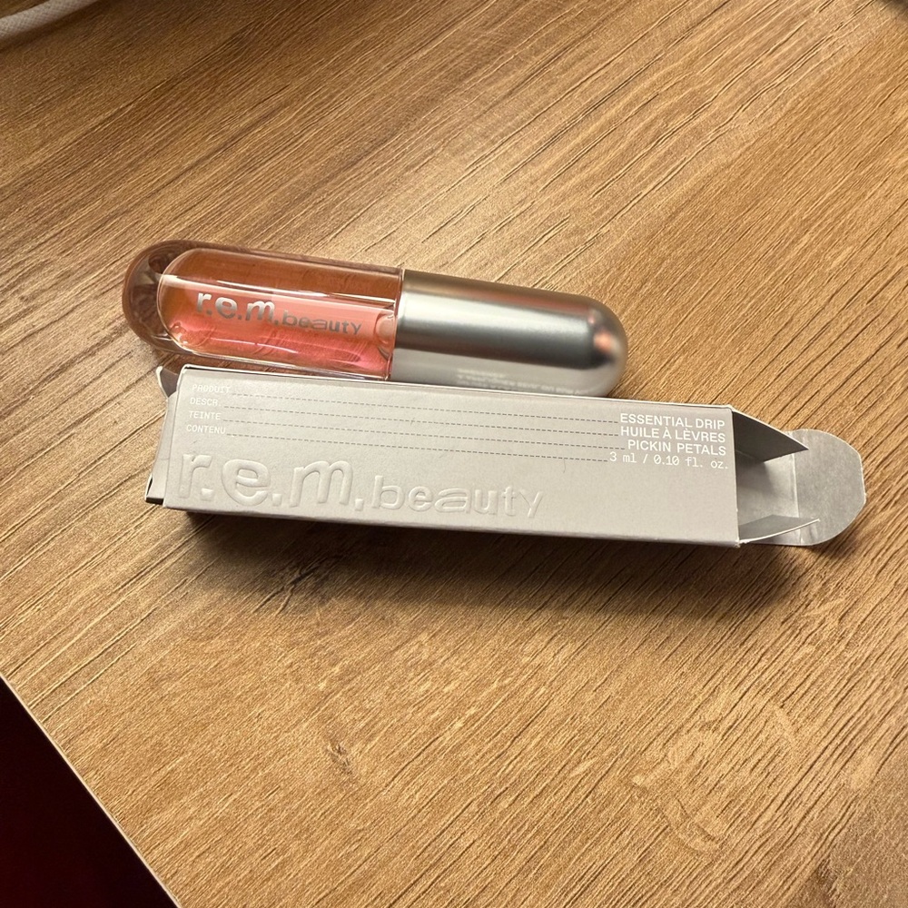 REM beauty lip oil